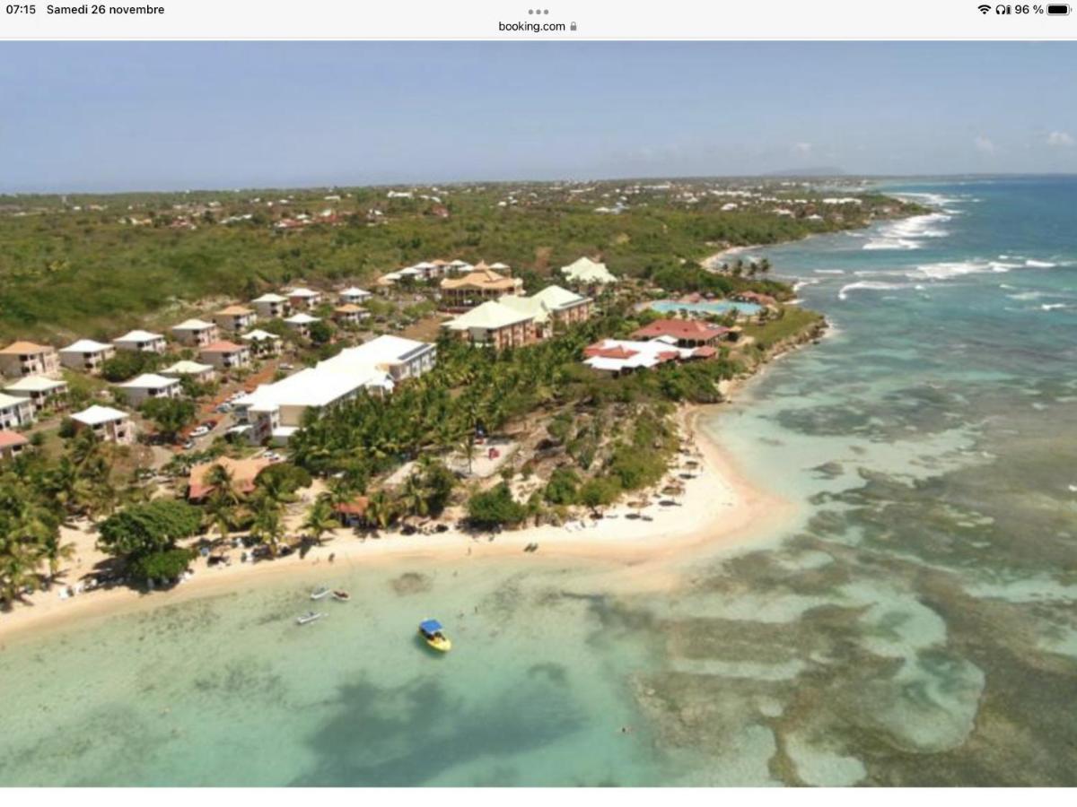Brin D'Ile Anse Des Rochers Vue Mer A 50 M De La Plage Et Piscine Saint-Francois  Luaran gambar
